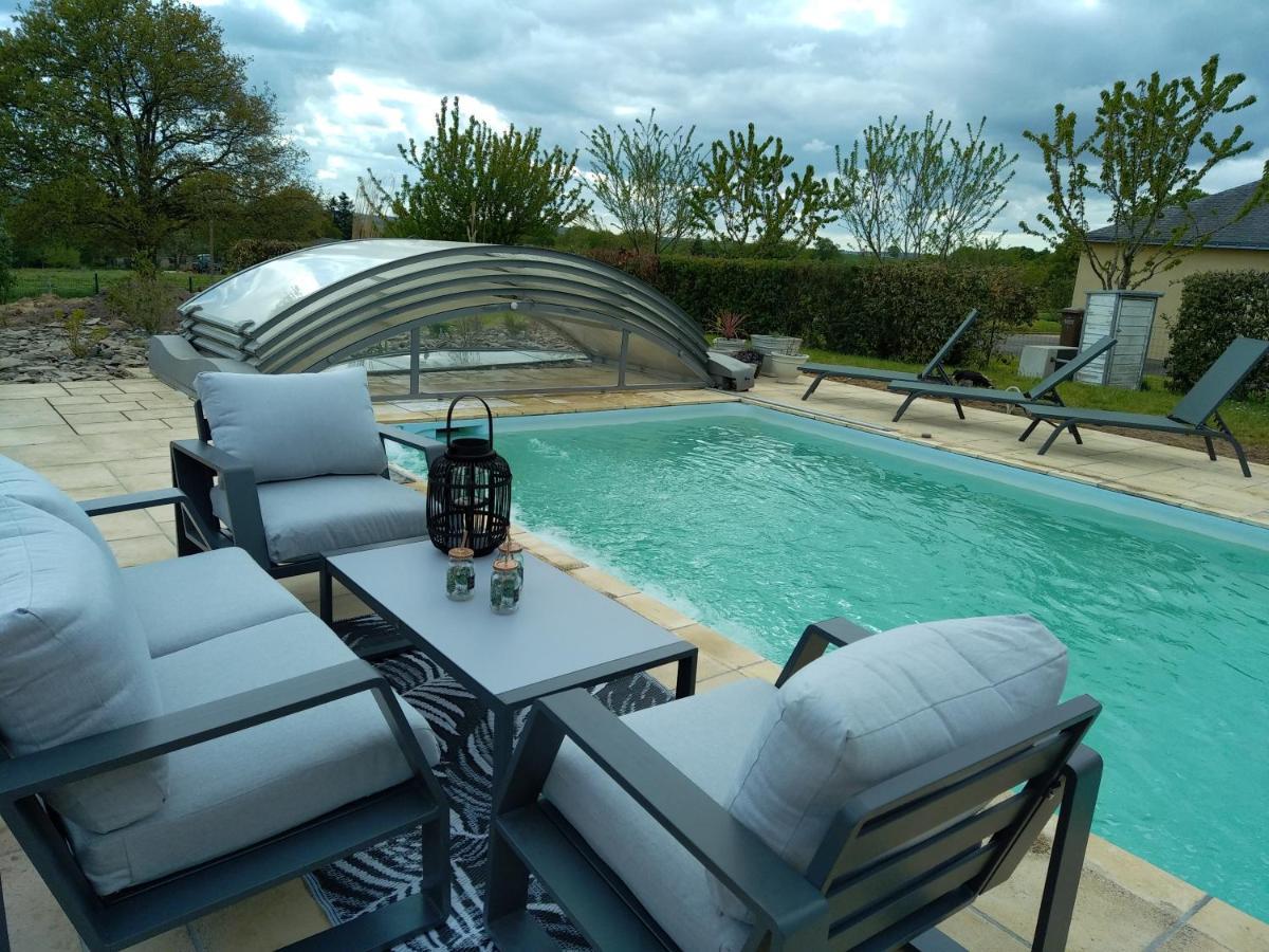 Maison/Villa Avec Piscine Privee Gite Brain D'Eau La Chapelle-de-Brain Εξωτερικό φωτογραφία